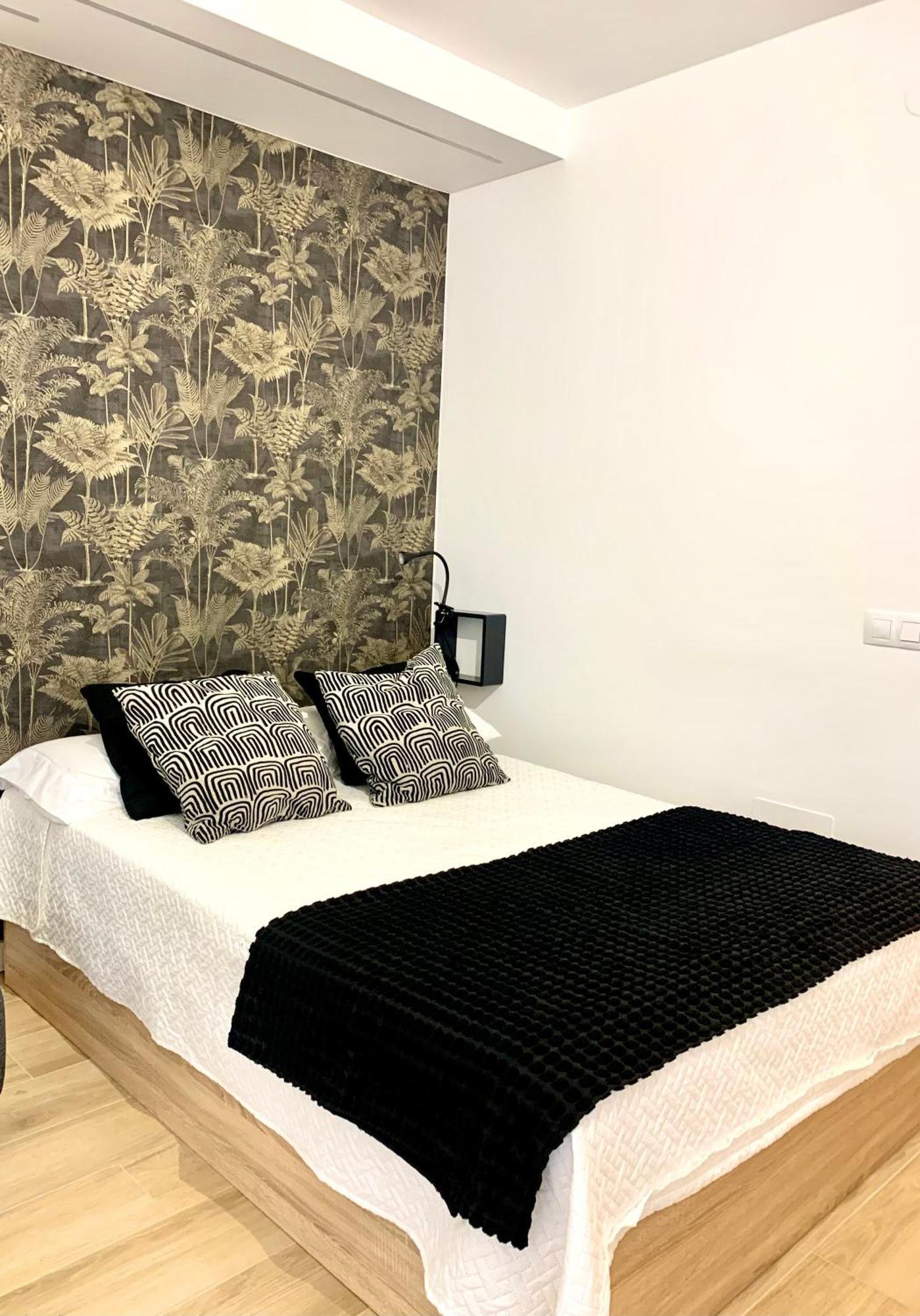 Apartamento Premium Con Piscina - Recepcion 24 Hs بينالماذينا المظهر الخارجي الصورة