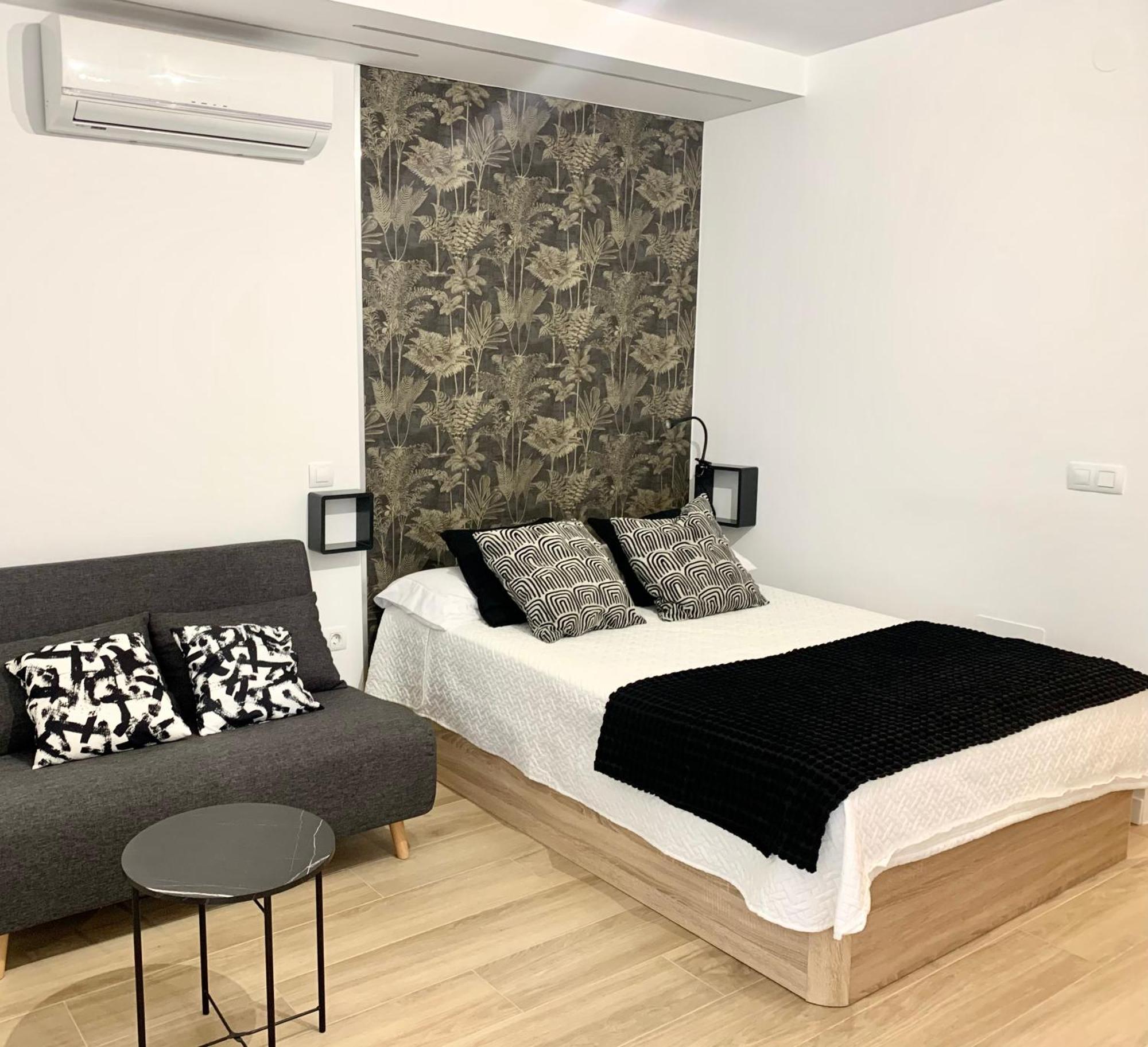 Apartamento Premium Con Piscina - Recepcion 24 Hs بينالماذينا المظهر الخارجي الصورة