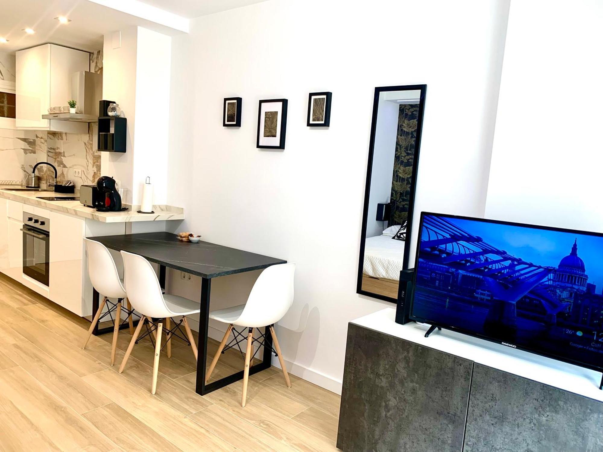 Apartamento Premium Con Piscina - Recepcion 24 Hs بينالماذينا المظهر الخارجي الصورة